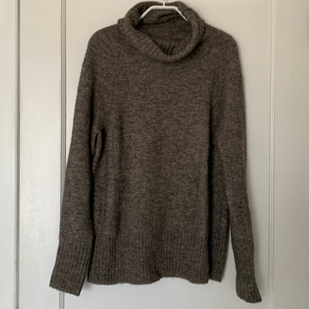 Oversized Wool Turtleneck - Babaton
